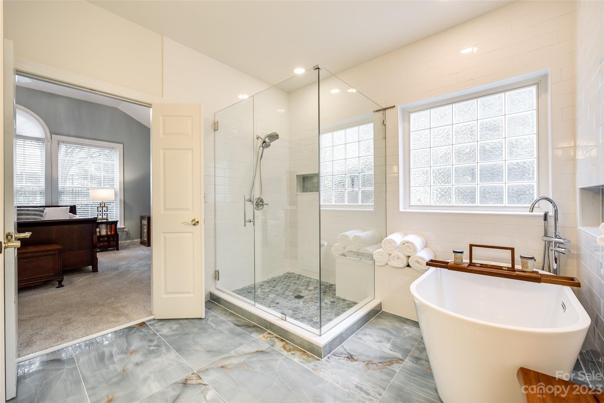 Lake Shore - Residential