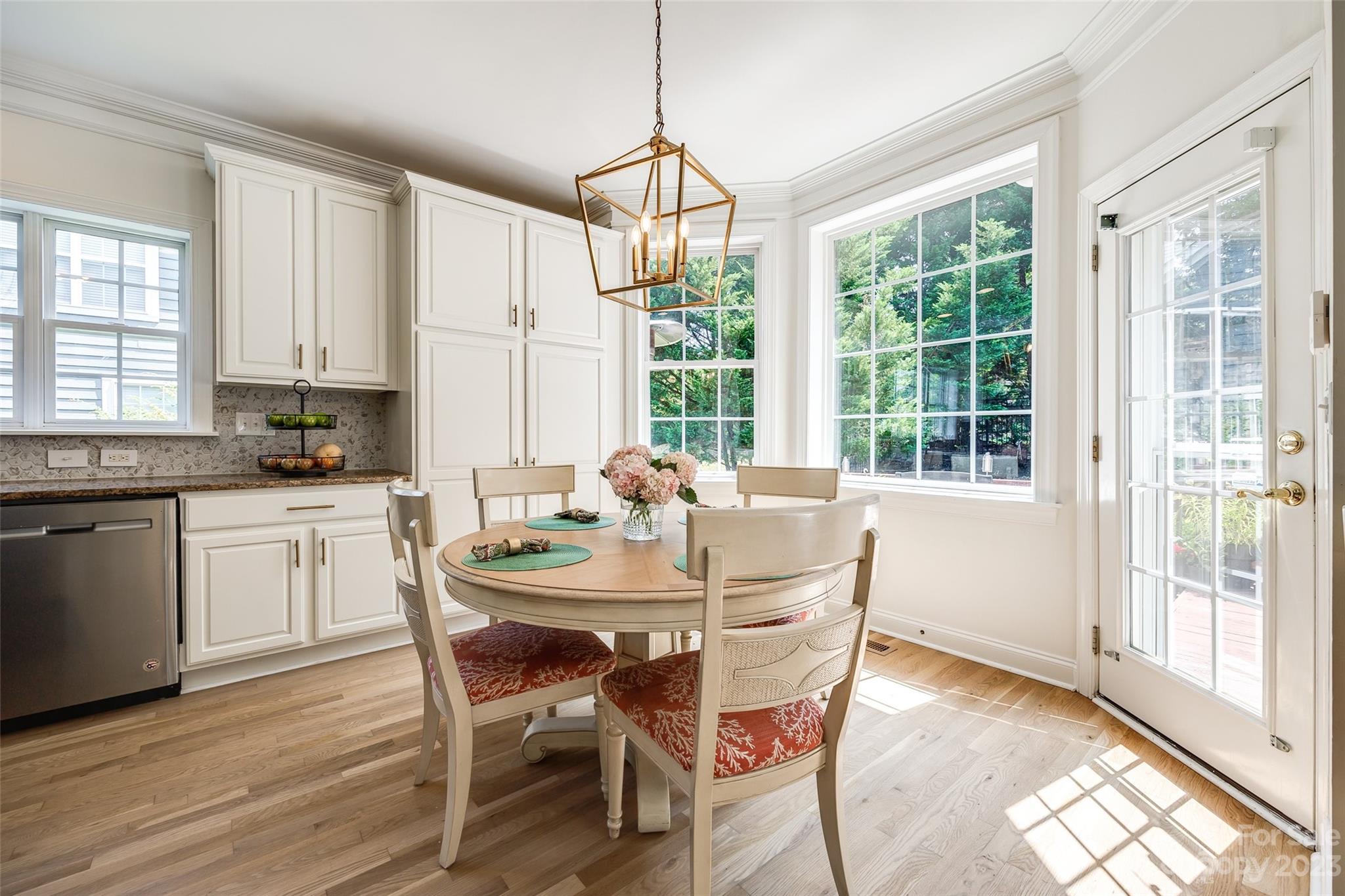 Lake Shore - Residential