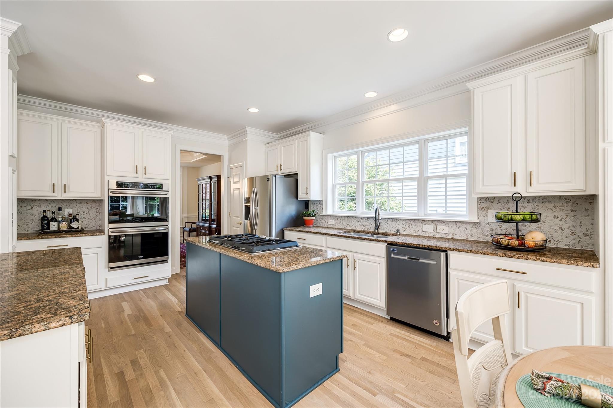 Lake Shore - Residential