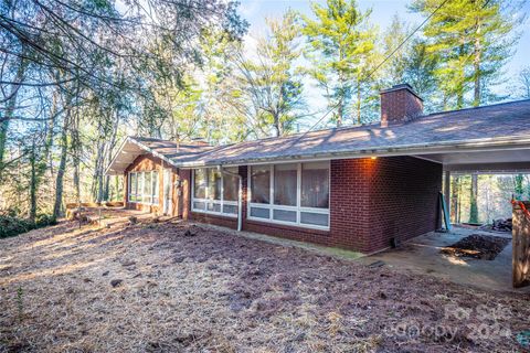 A home in Hendersonville