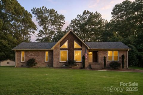 5008 Edith Oak Lane Wingate NC 28174