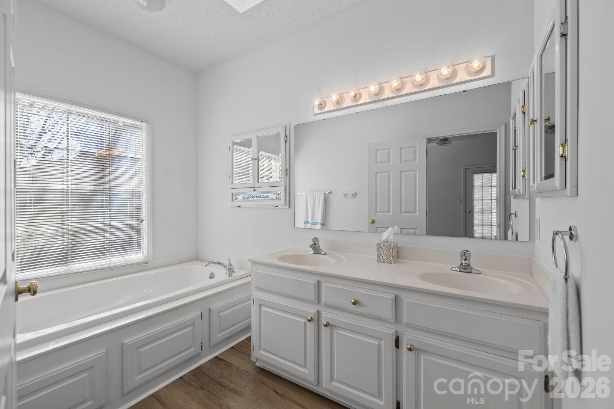 Eastview Oaks - Residential