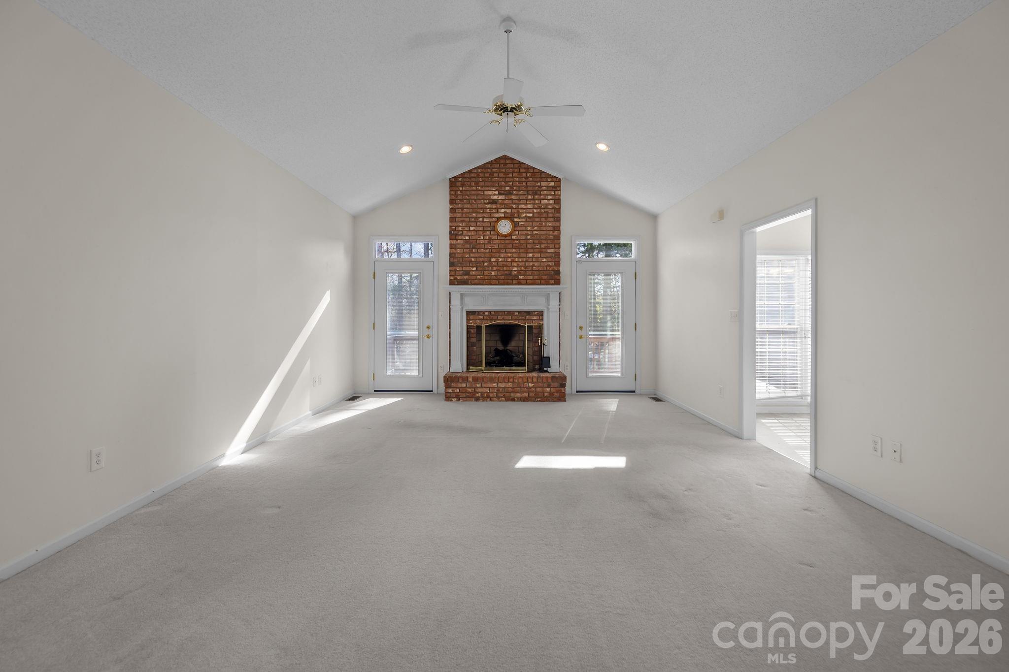 Eastview Oaks - Residential