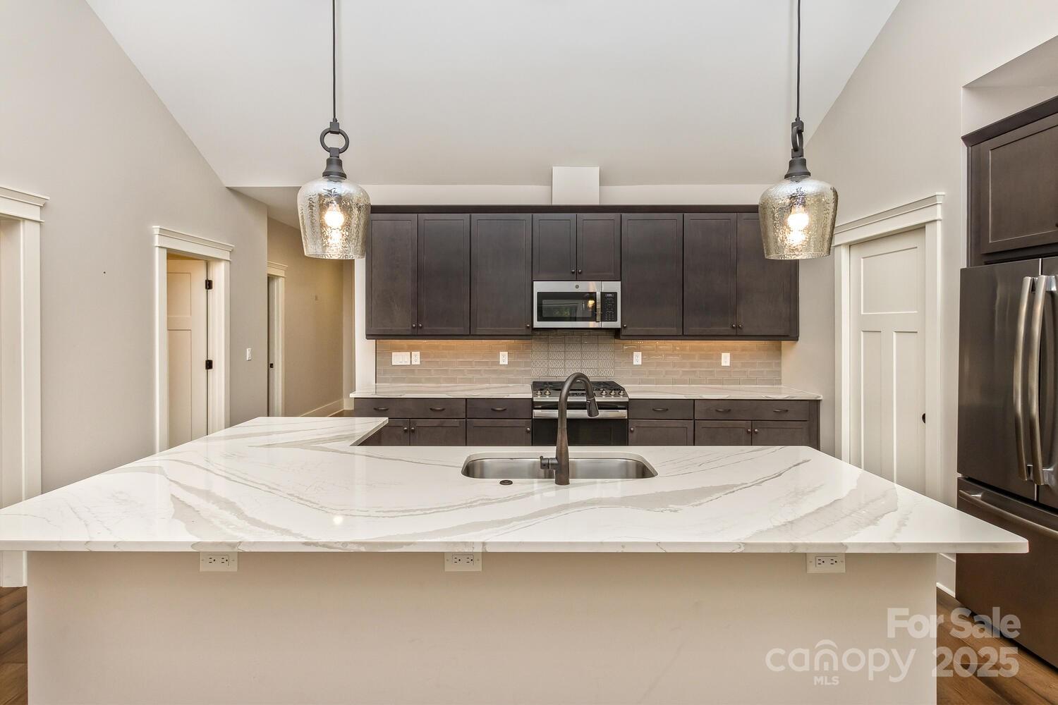 Cummings Cove - Residential