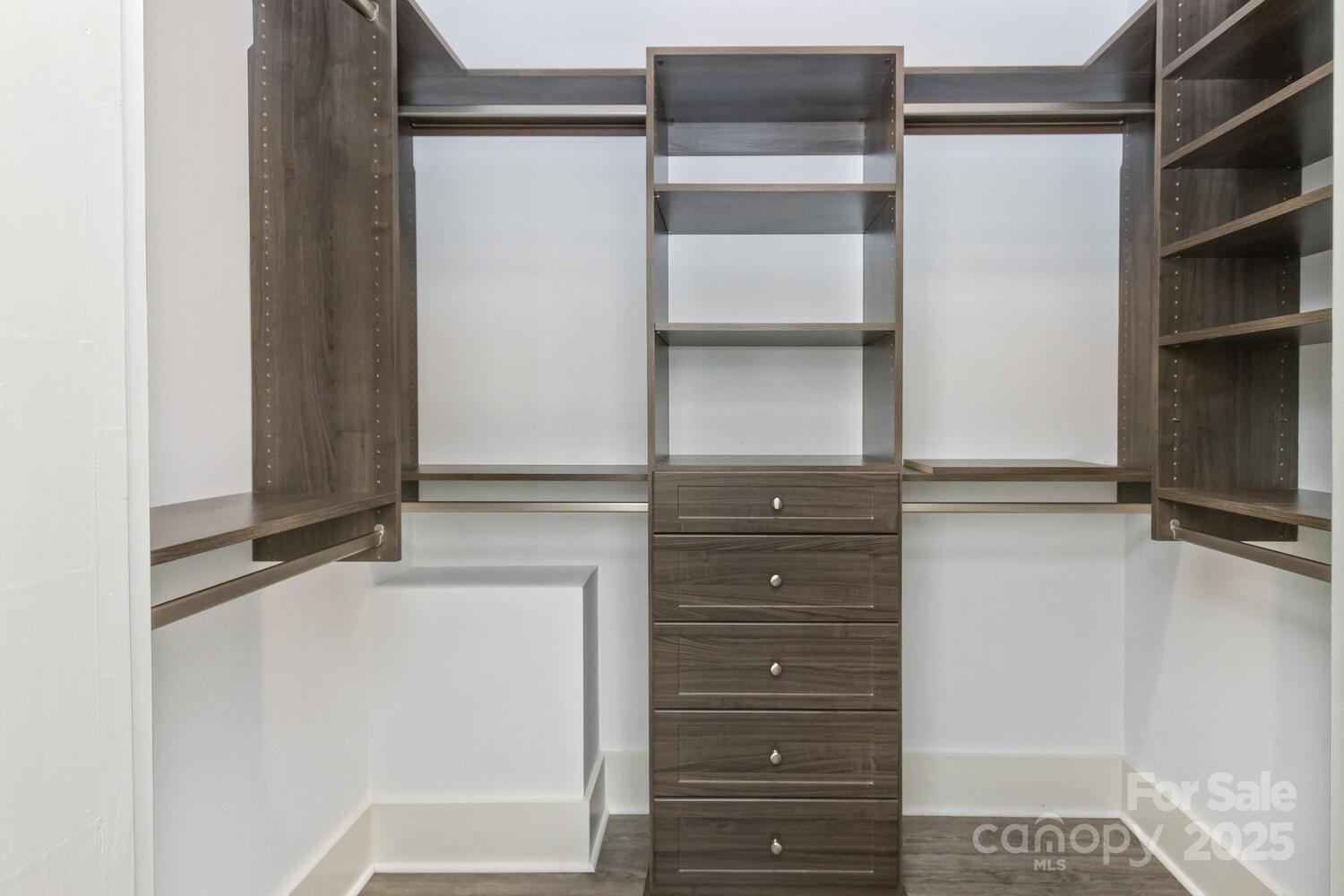 Cummings Cove - Residential