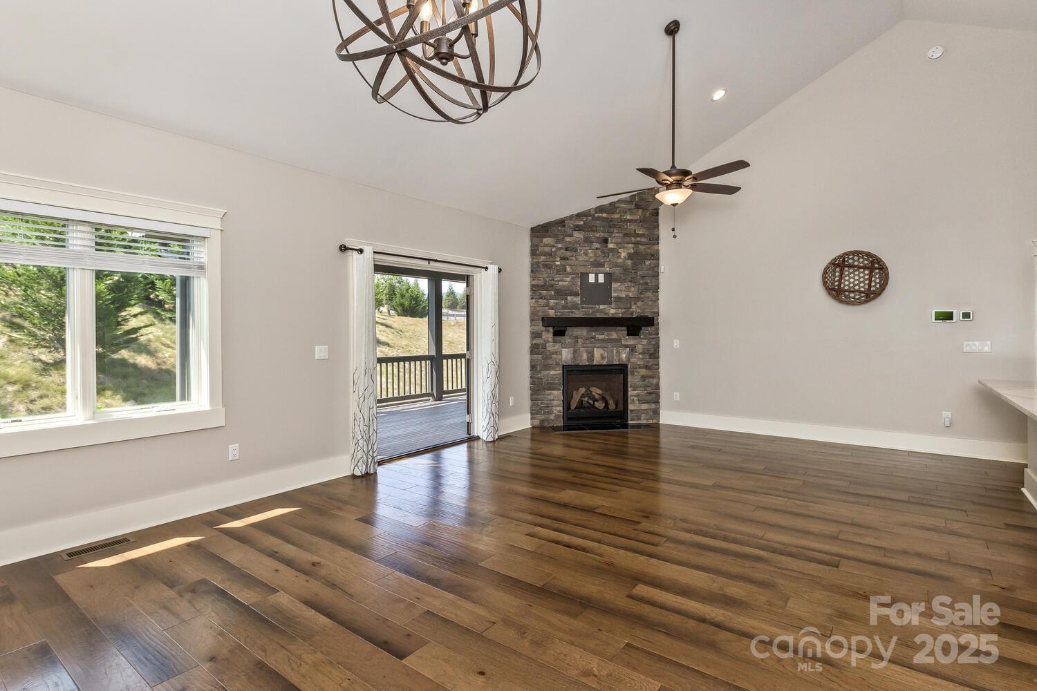 Cummings Cove - Residential