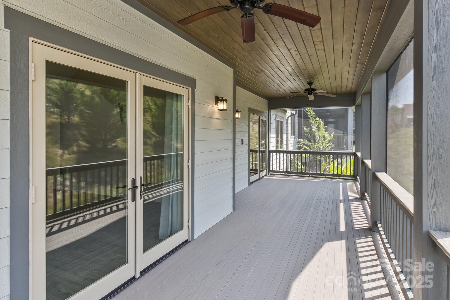 Cummings Cove - Residential