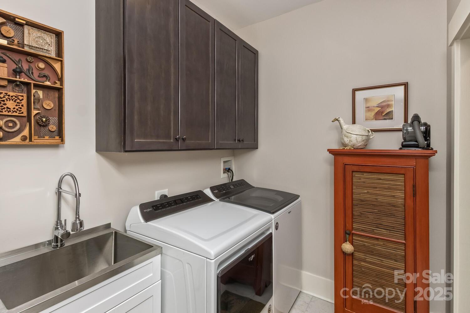 Cummings Cove - Residential