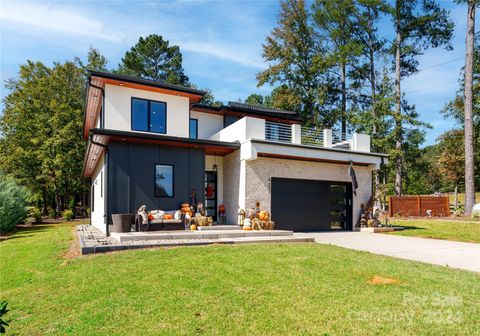 A home in Waxhaw