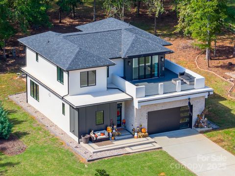 A home in Waxhaw