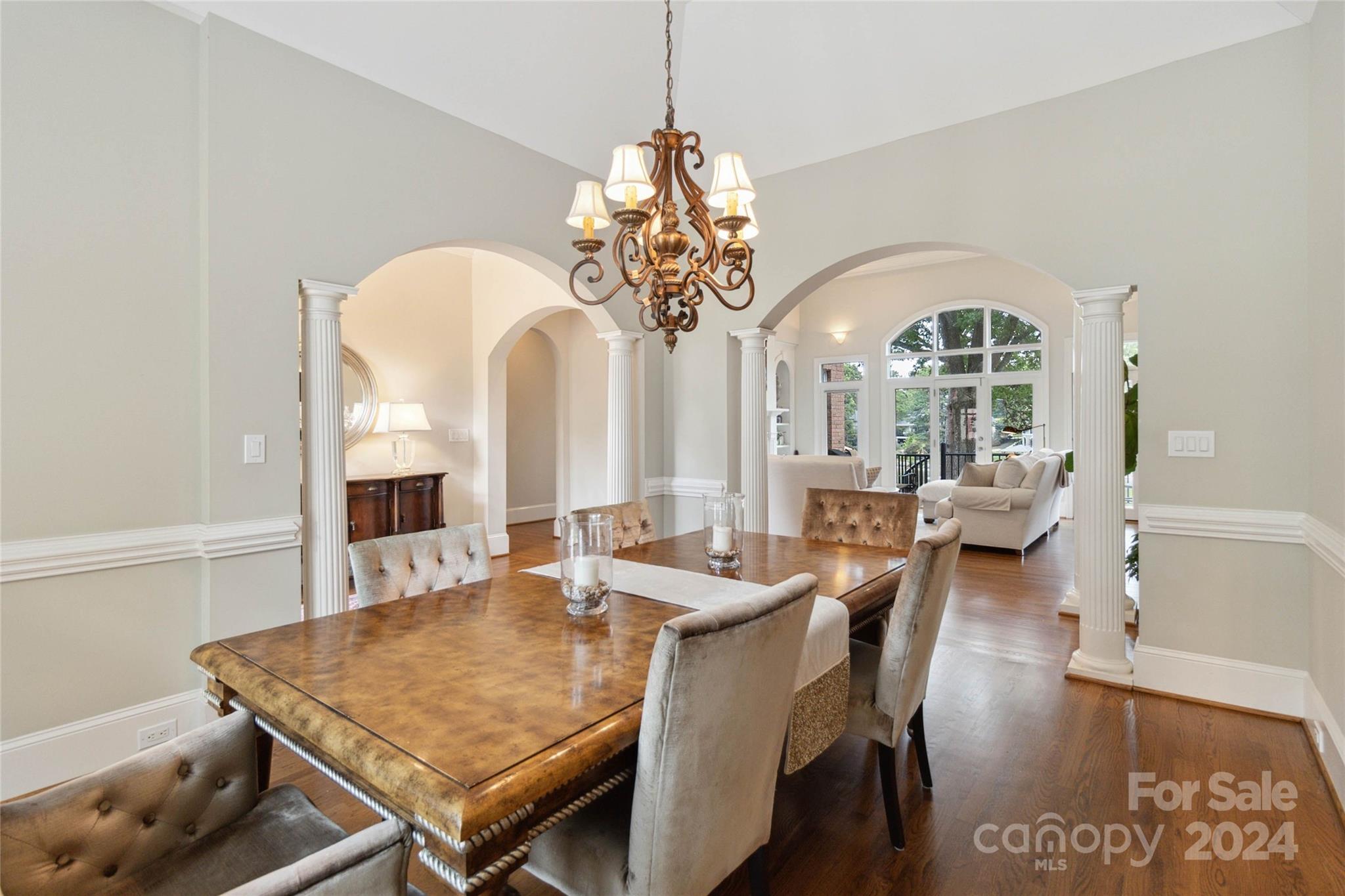 The Peninsula - Residential