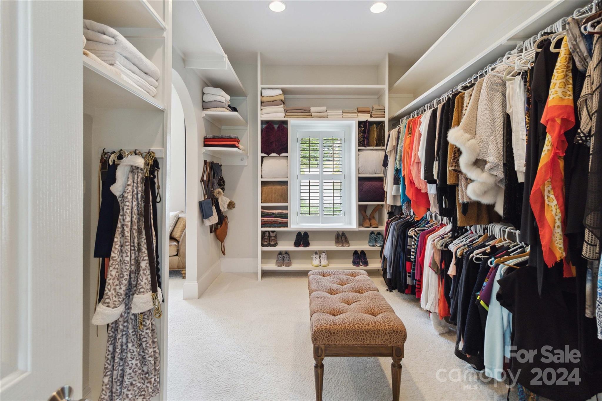 The Peninsula - Residential