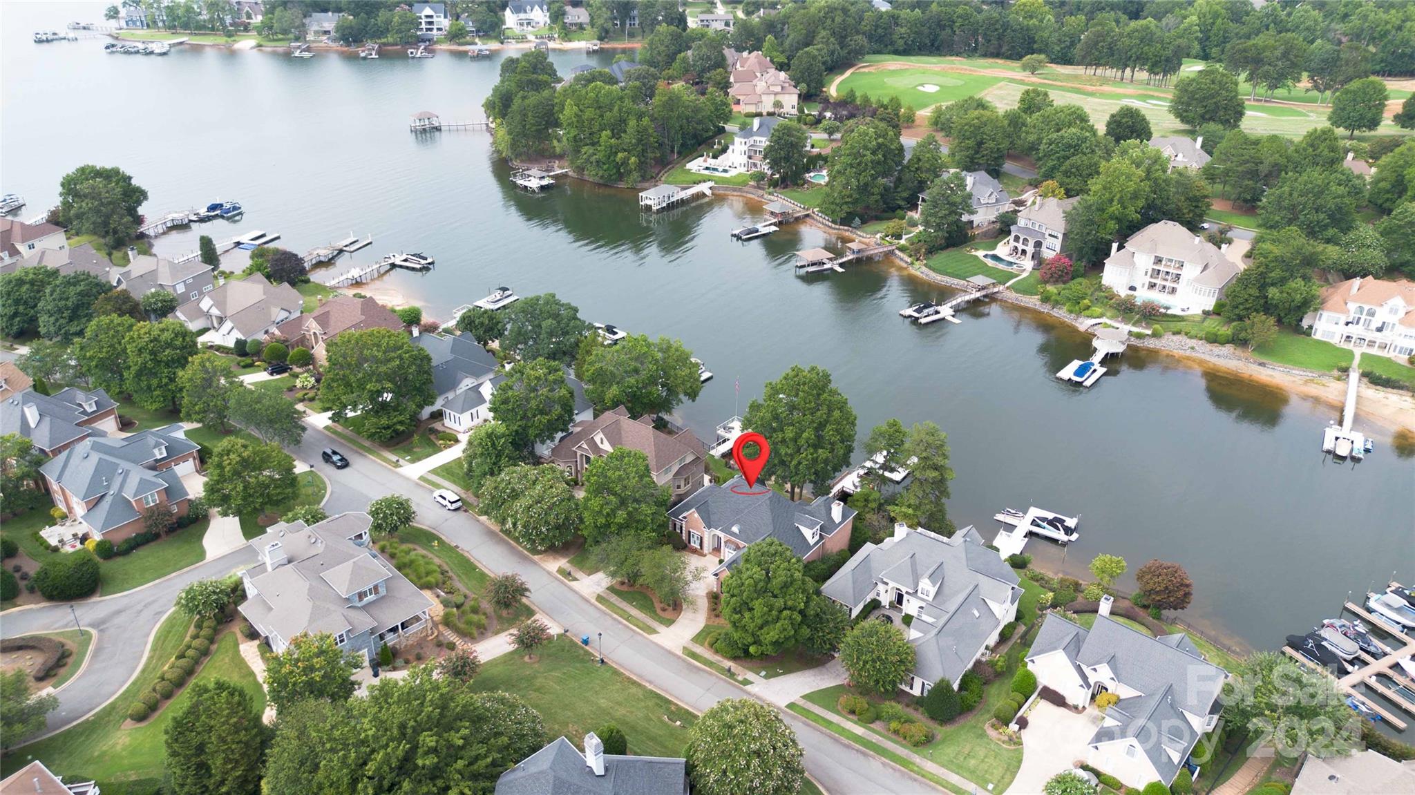 The Peninsula - Residential