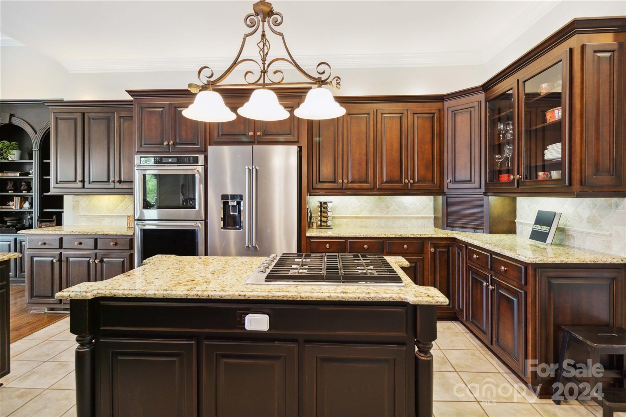 The Peninsula - Residential