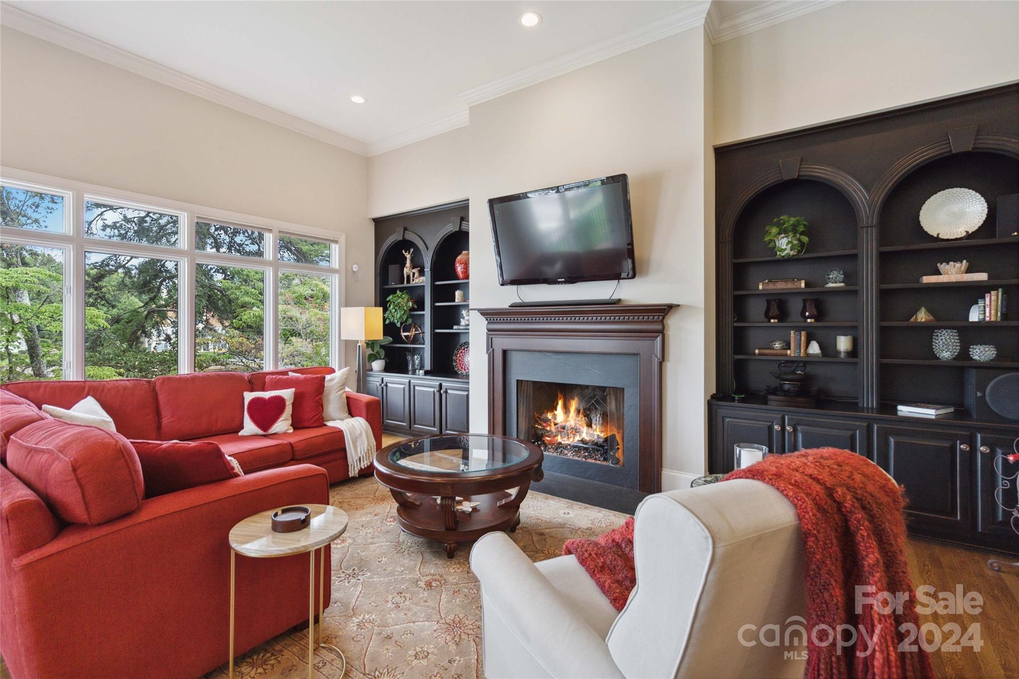 The Peninsula - Residential