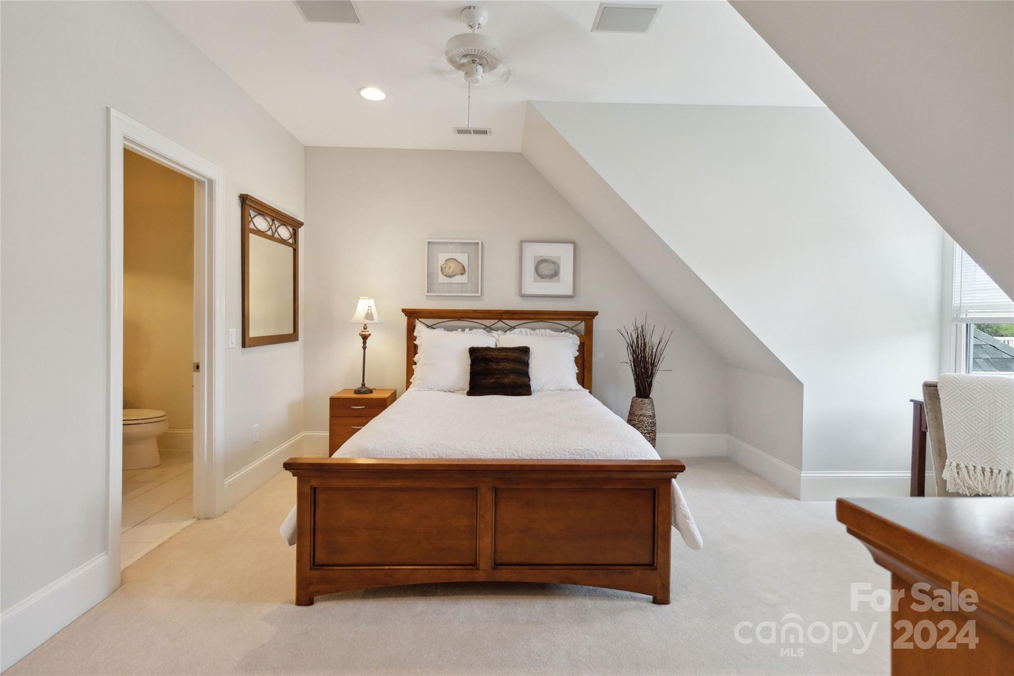 The Peninsula - Residential