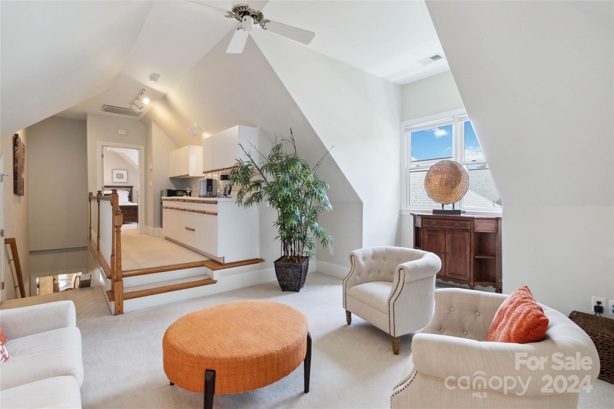 The Peninsula - Residential