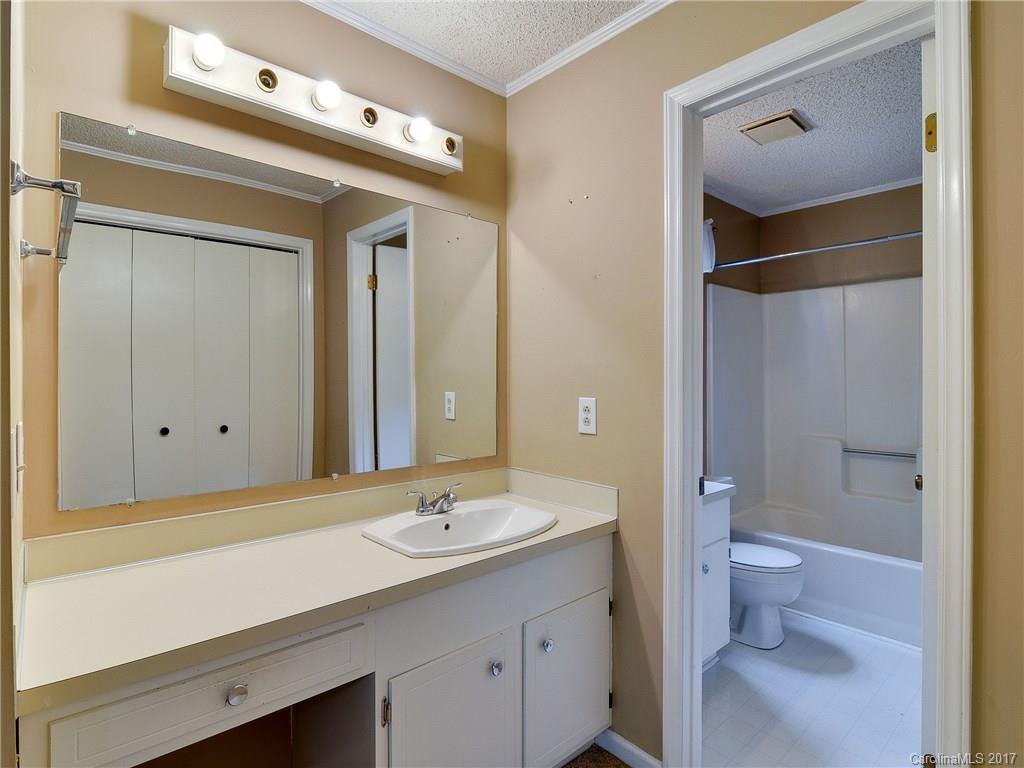 Colonial Downs - Residential