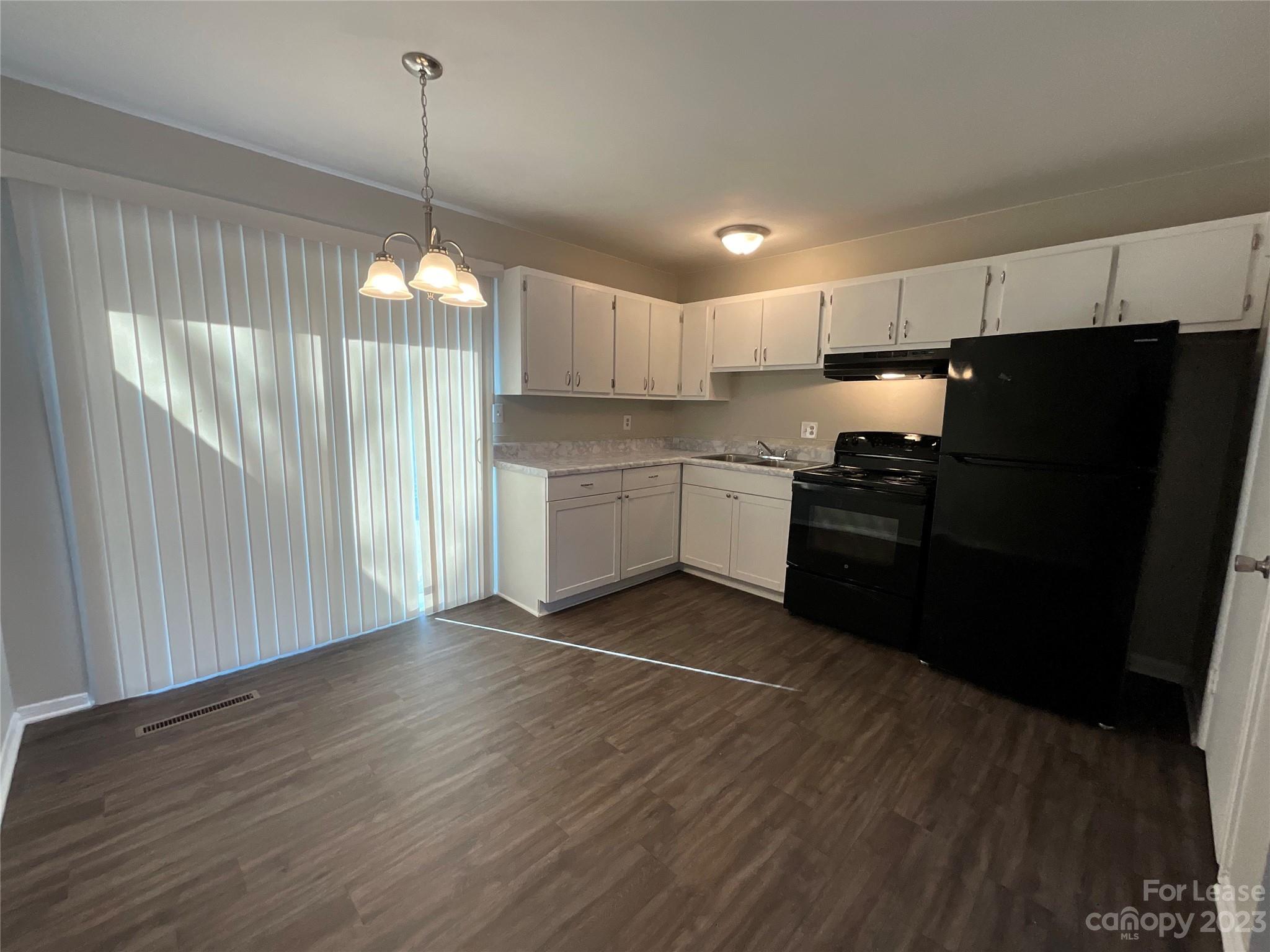 Lake Plaza - Residential Lease