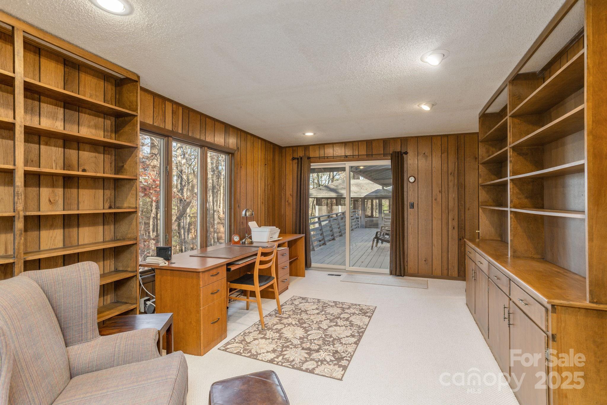 Sherwood Forest - Residential