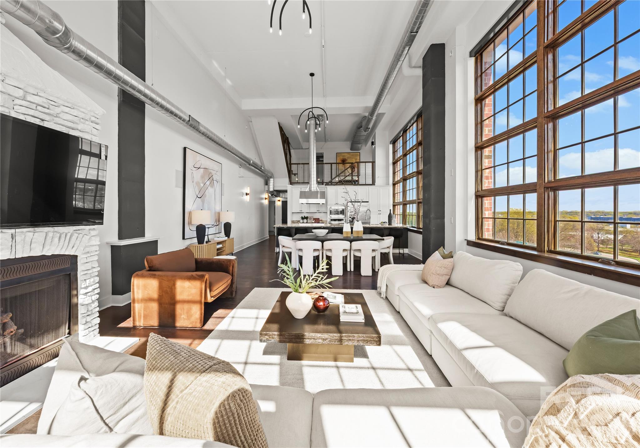 715 N Graham Street 603