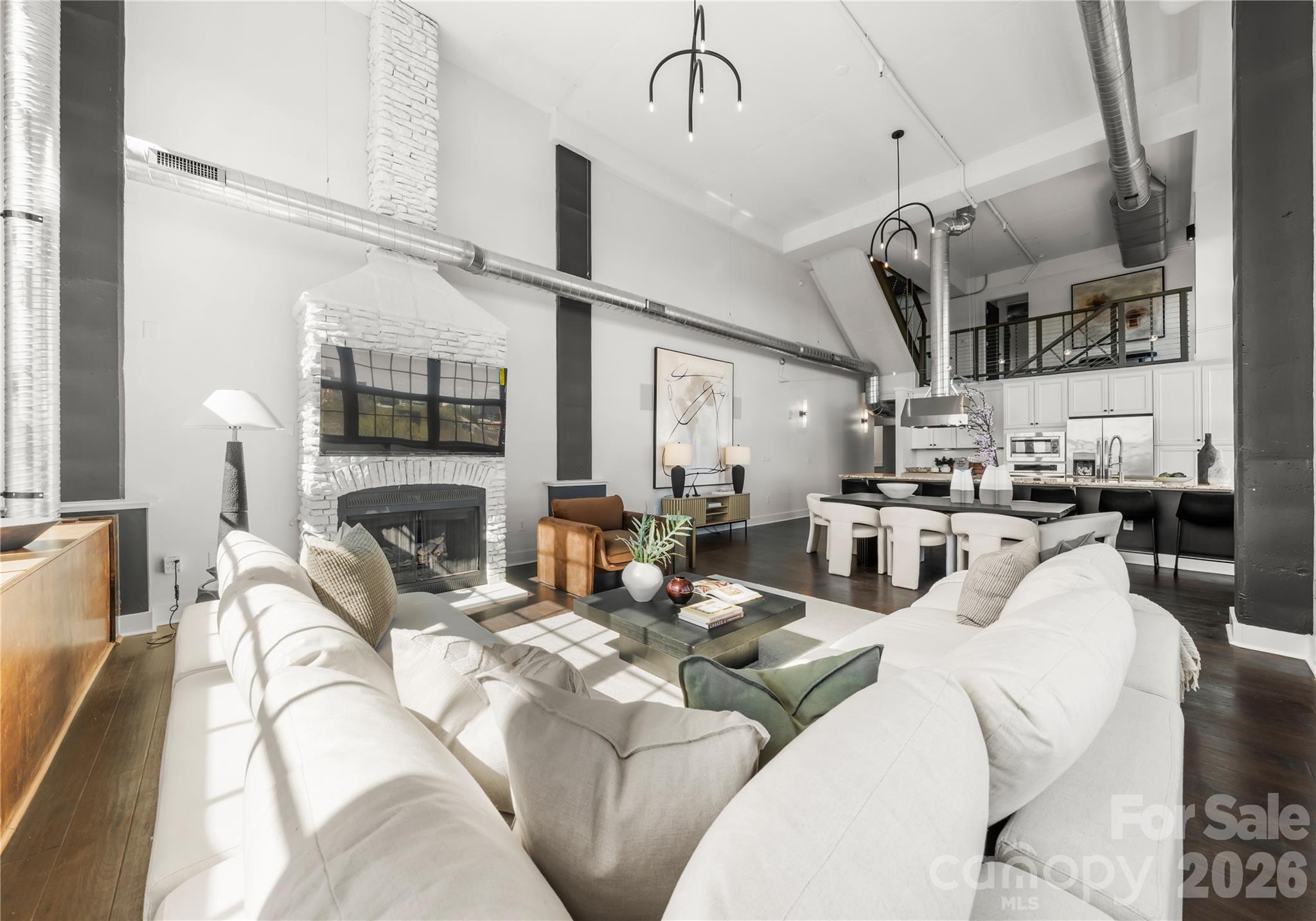 715 N Graham Street 603