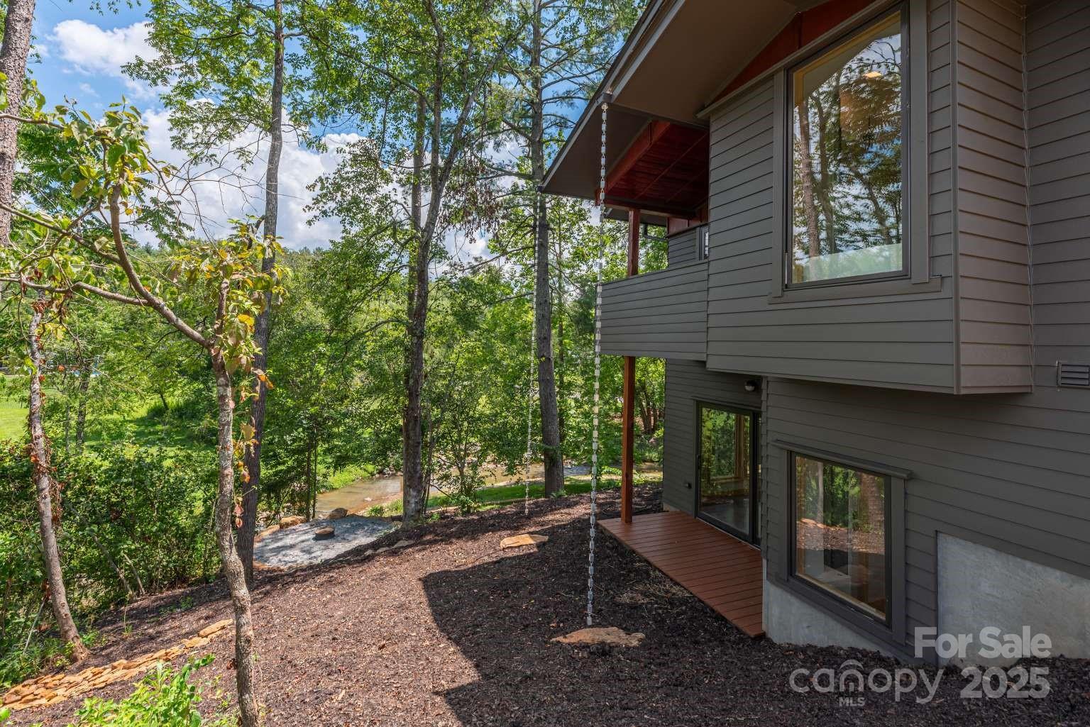 15 Bridgewater Drive