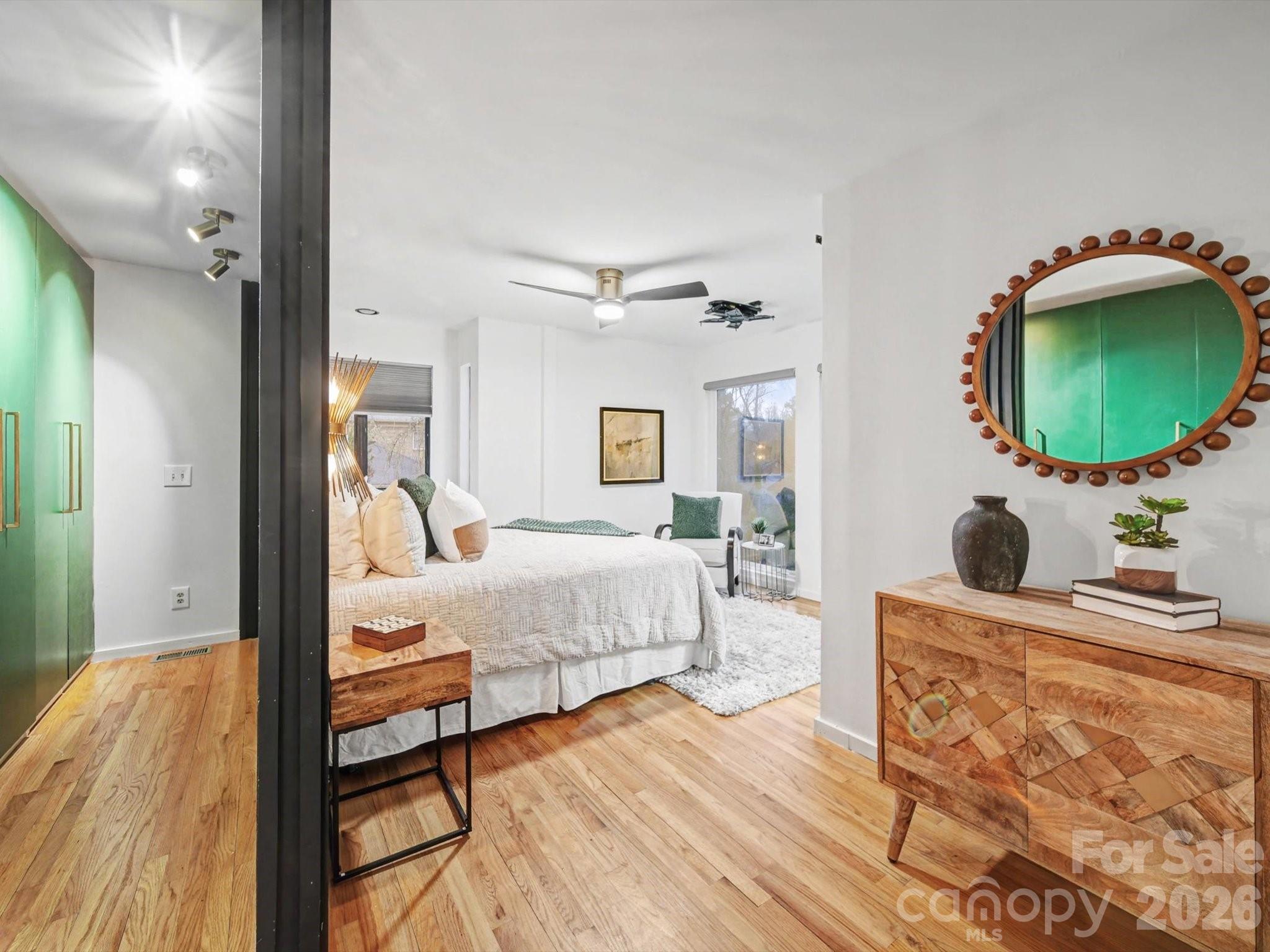 Windwood Circle - Residential