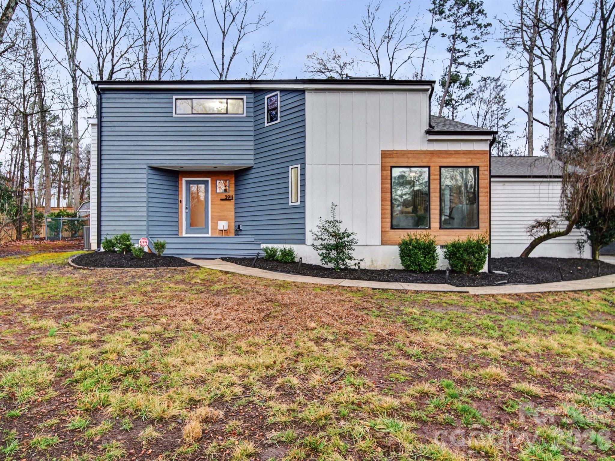 Windwood Circle - Residential