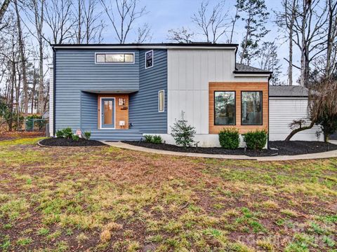 3911 Windwood Circle Charlotte NC 28226