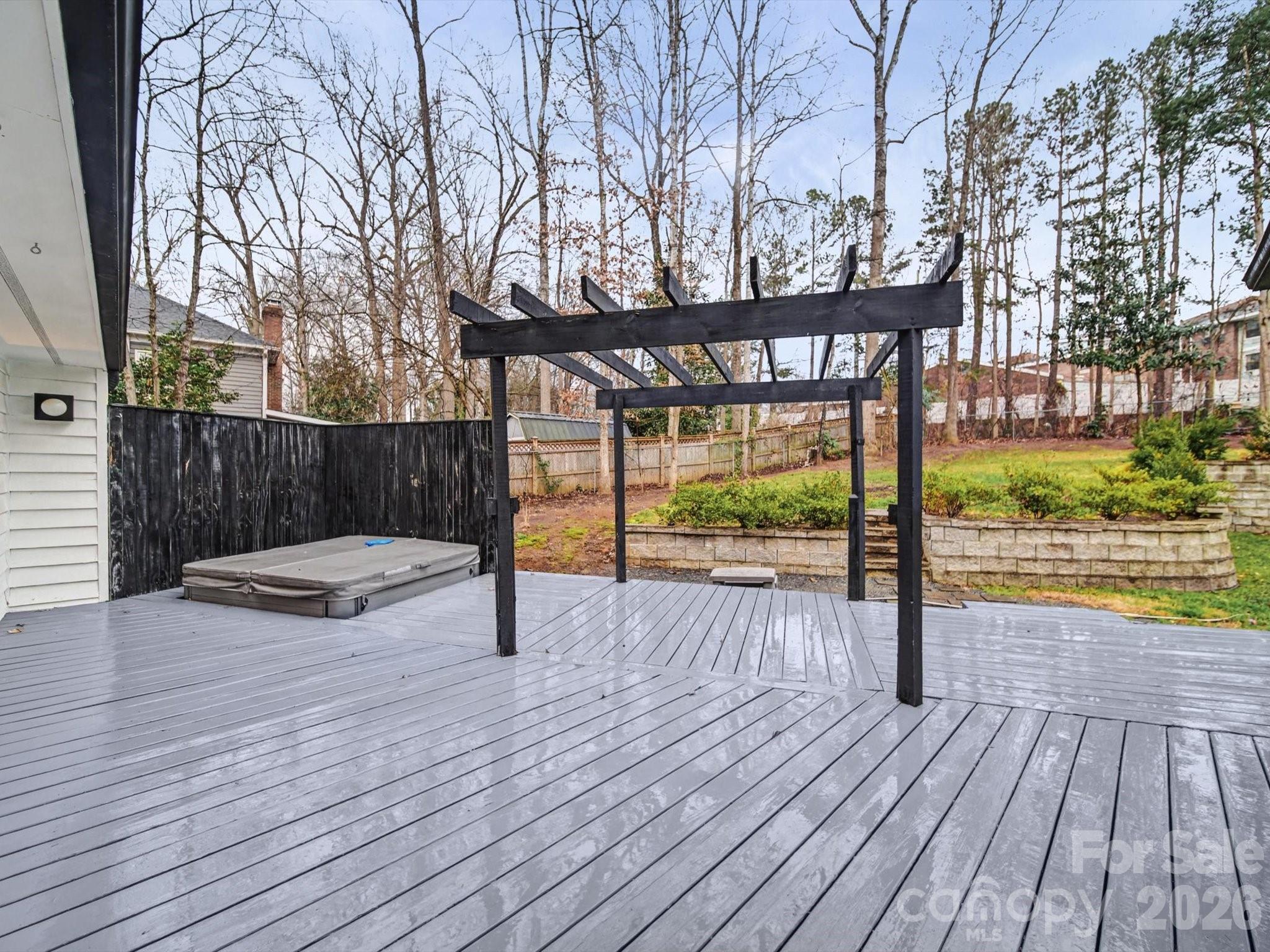 Windwood Circle - Residential