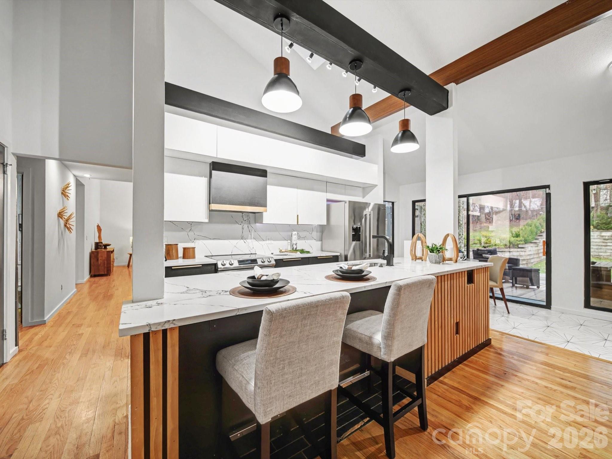 3911 Windwood Circle