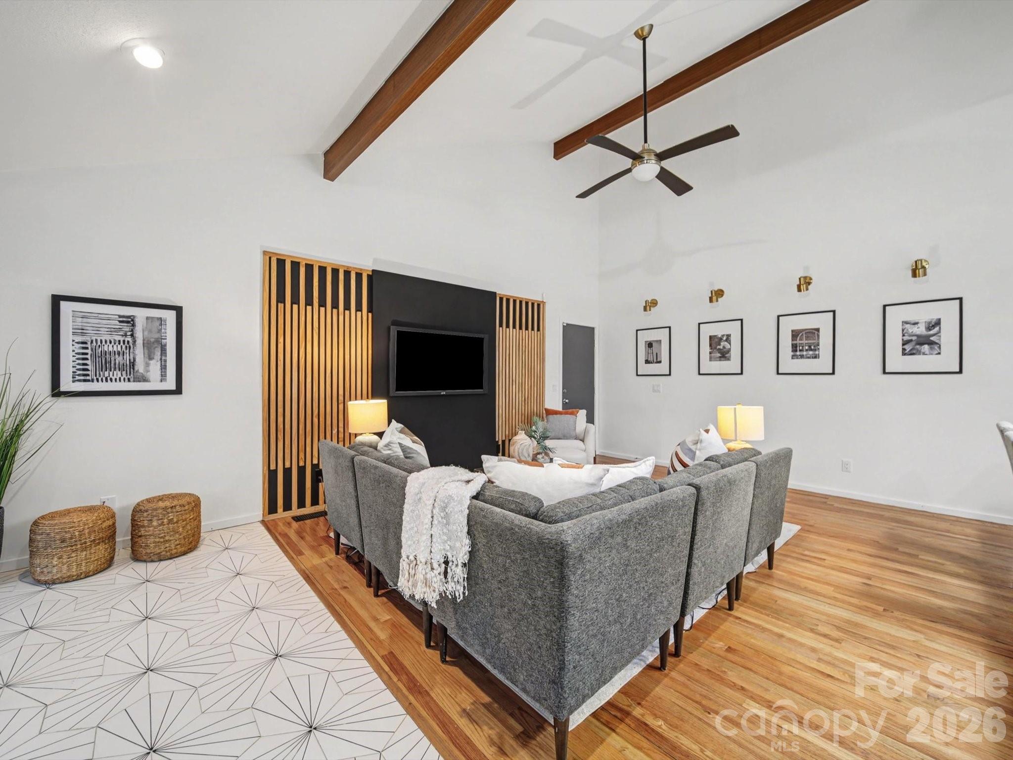 Windwood Circle - Residential