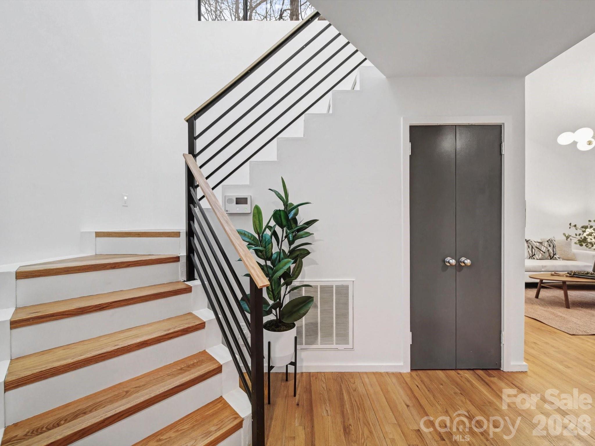 Windwood Circle - Residential