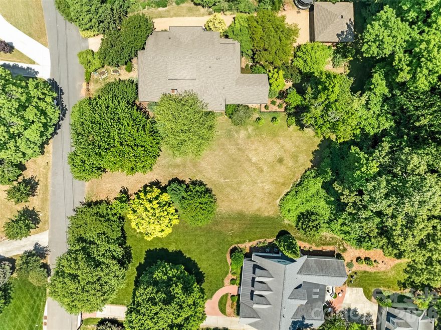 Hard to find gorgeous flat lot in Myers Park . All site work and survey completed. Stunning plans are available. 
Contact the listing agent for further details.
