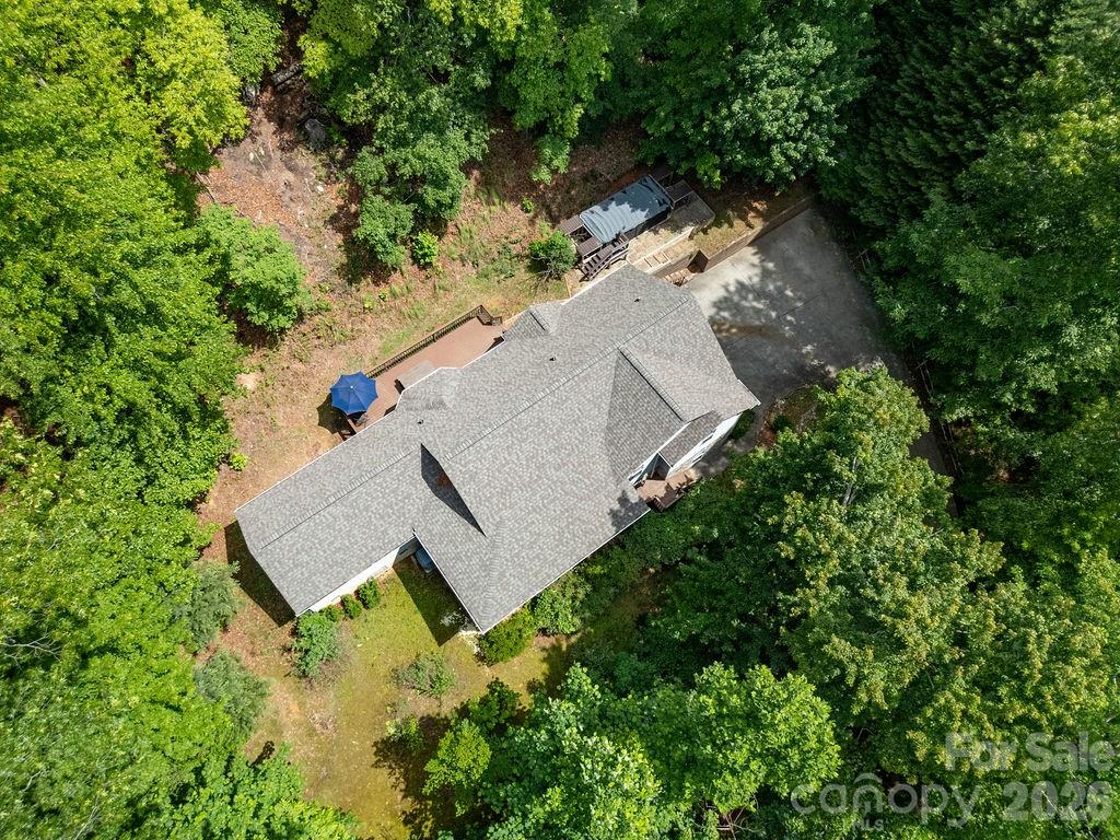144 Lakeland Drive