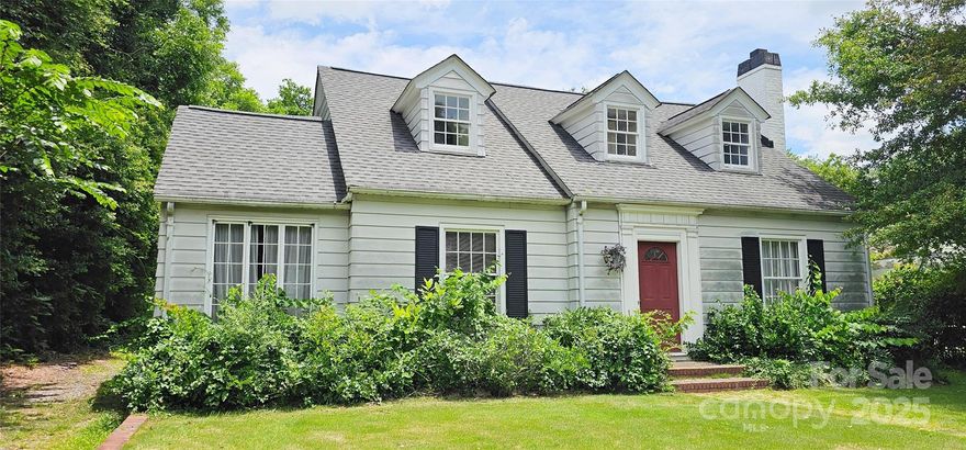 Looking for a project with upside in one of Rock Hill's desirable locations? This 3BR, 2.5 bath  home needs work but offers solid bones, hardwood floors, and a main-level primary bedroom—giving you a strong foundation to build on.

Located just minutes from Winthrop University, it’s in a sought-after area that holds long-term value. With the right updates, this property could shine again.

Sold as-is. Renovation is required. Whether you're flipping, investing, or ready to customize your next home, this is a smart opportunity in a great location.