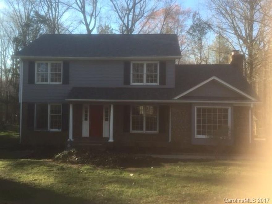 Lovely home in highly desirable Heritage Woods.  Fully remodeled with open floor plan that expands into the kitchen.  All new kitchen and bathrooms include new cabinets, modern fixtures, stainless steel appliances and granite counter tops.  You'll love the designer glass back splash and lighted sink fixtures.  Finished bamboo wood floors throughout the main level with a guest bedroom on the lower level.  This home is move in ready and one of the best remodels in the area.