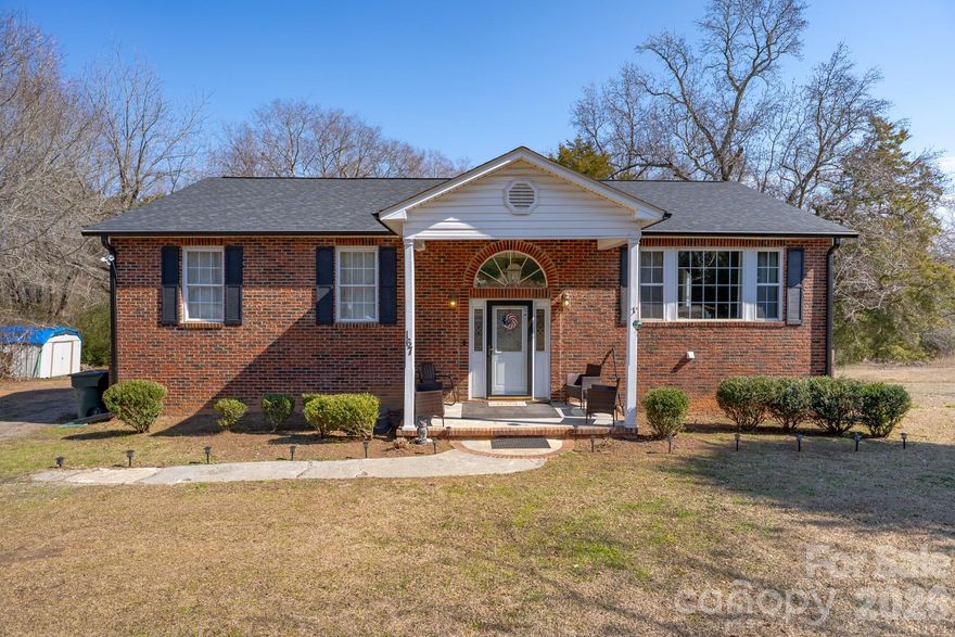 This beautifully updated 4-bed, 3 Full bath, 3,063 sq ft home , offers modern living with a spacious, partially finished walk-out basement. Recently renovated kitchen with granite and soft close cabinetry. Graceful crown molding ,Updated flooring & Light fixtures. Situated on almost an acre this property features a large rear deck, screened porch, and a dedicated gardening area, all just 1/2 mile from I-77!

Flexible layout ideal for guests & multigenerational living with separate entrance and second kitchen. Near Lake Wateree. Come make this your own! Seller forced to relocate for work.