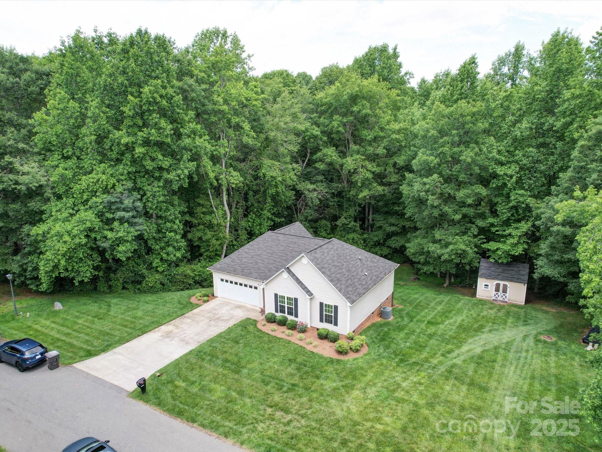 727 Cove Road