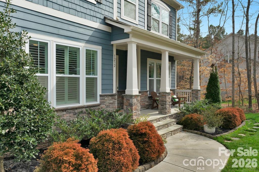 1232 Crofton Drive