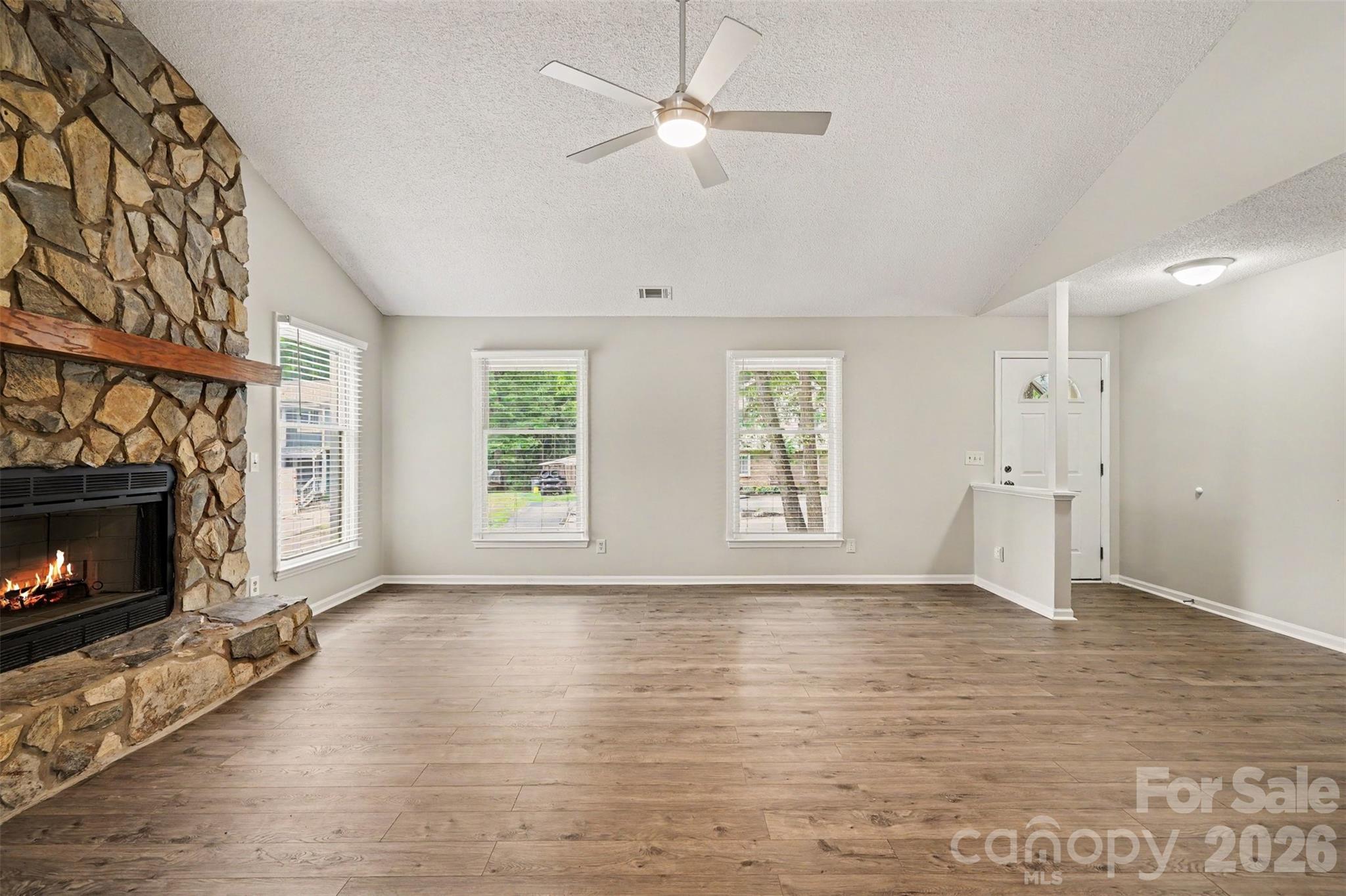 Tega Cay - Residential