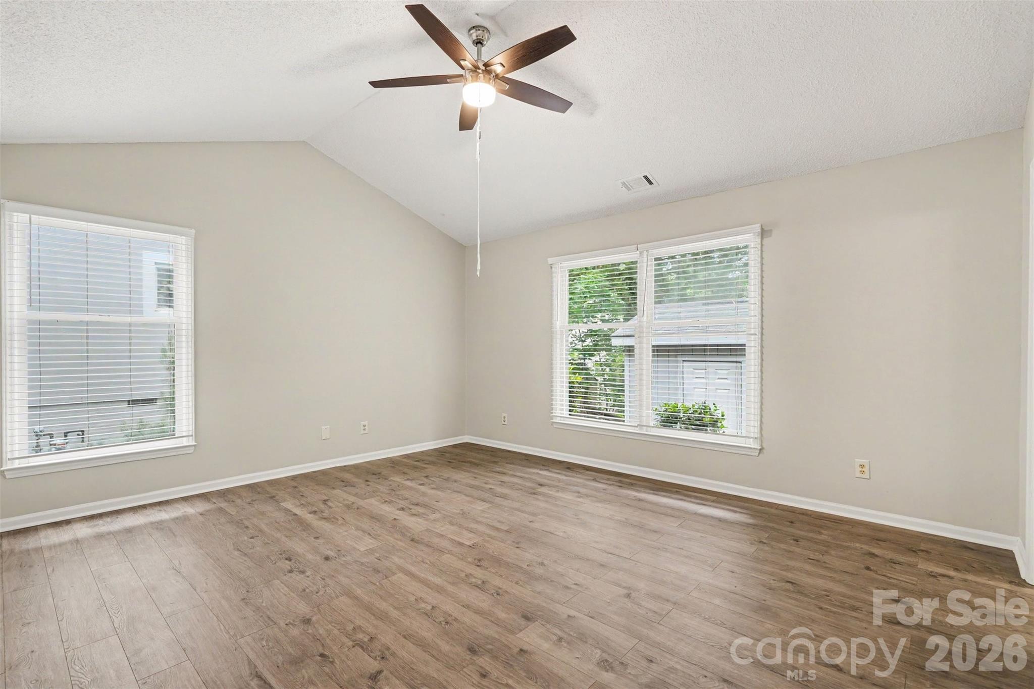 Tega Cay - Residential