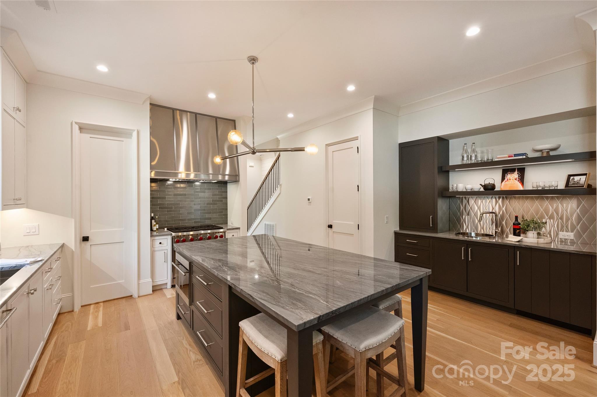 238 Laurel Avenue S B