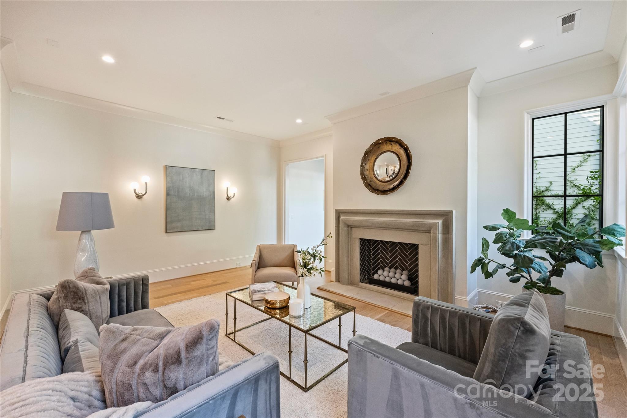 238 Laurel Avenue S B