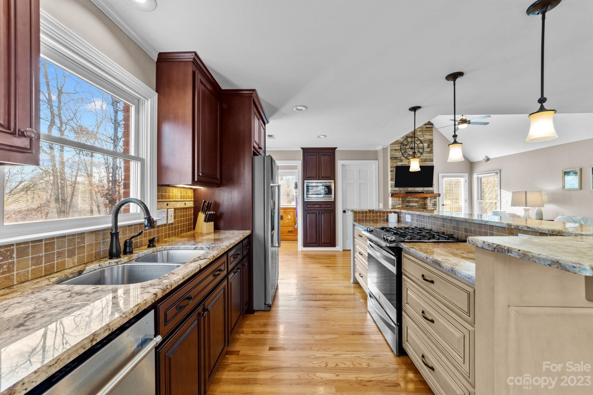 West Lake Hills - Residential