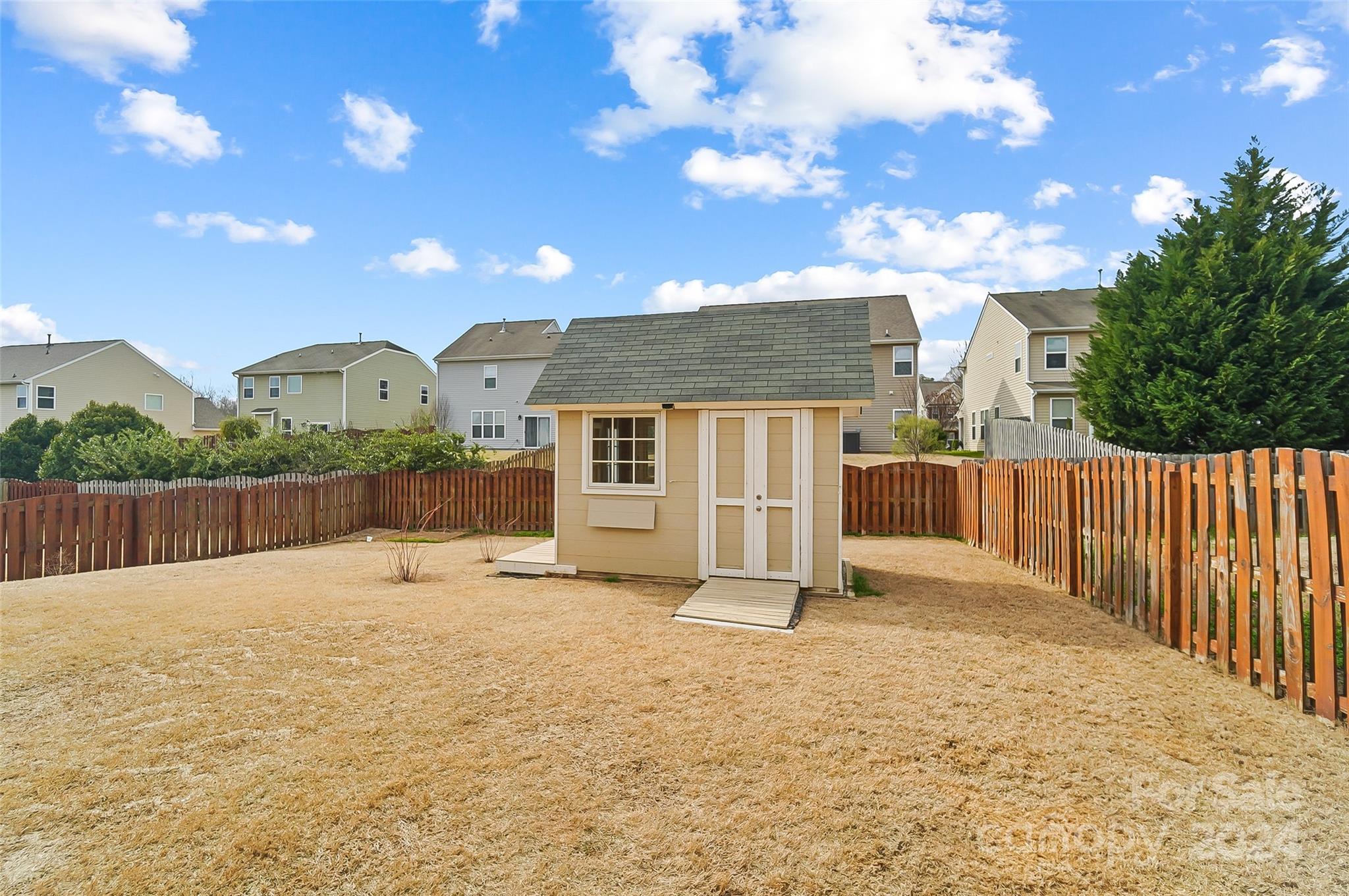 Almond Glen - Residential