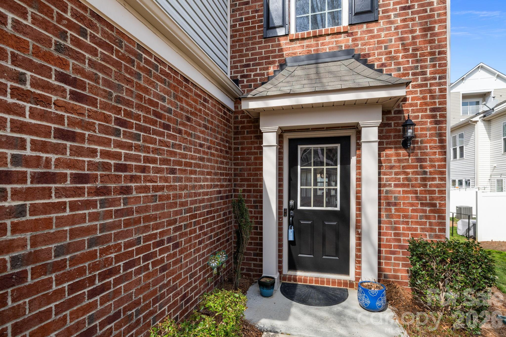 5916 Carrollton Lane