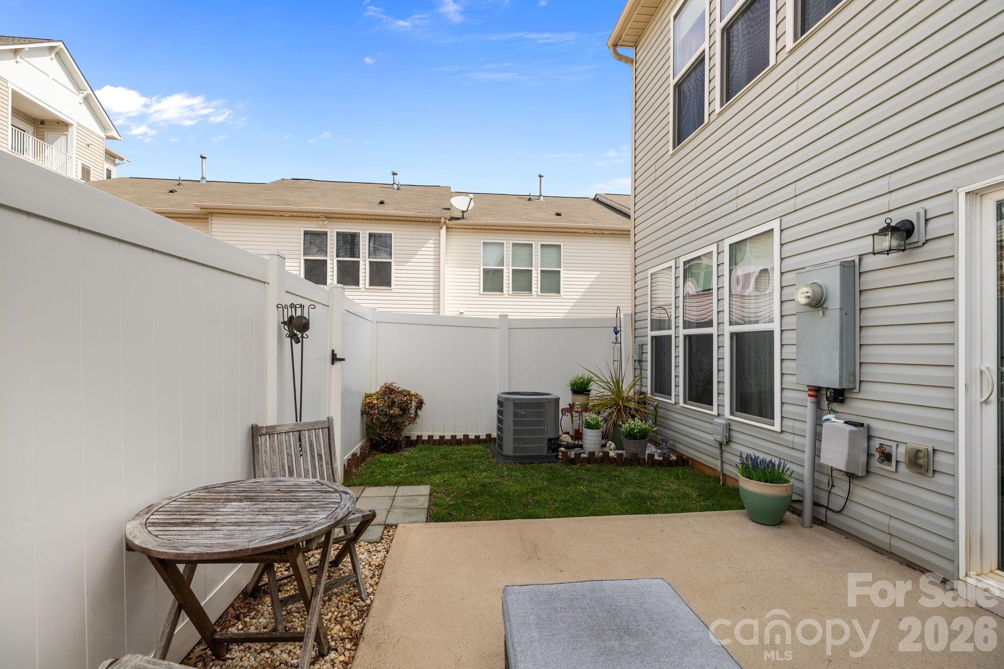 Park South Station - Residential