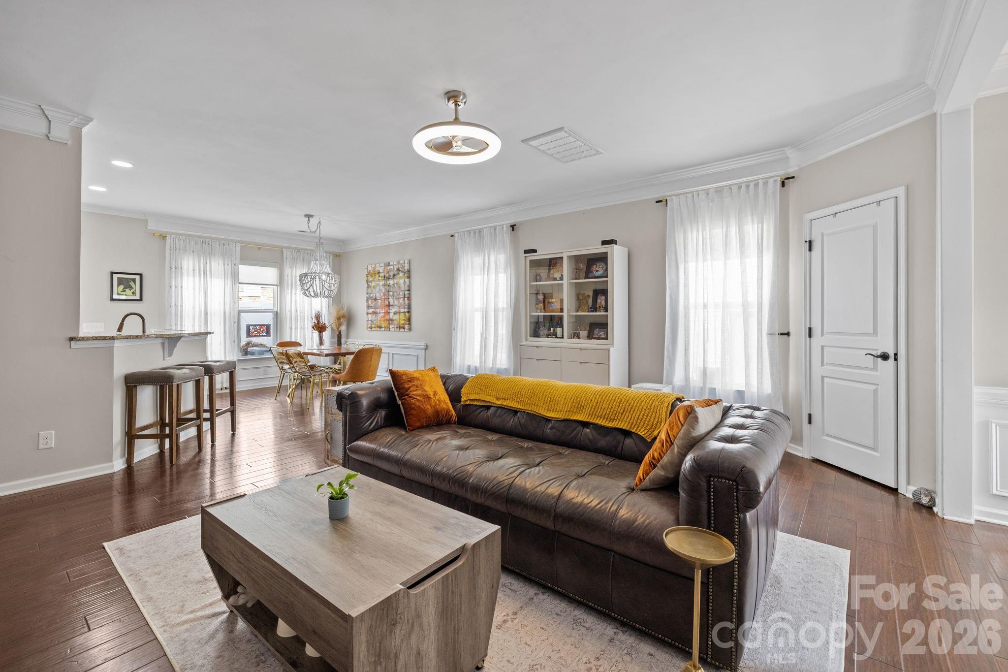 5916 Carrollton Lane